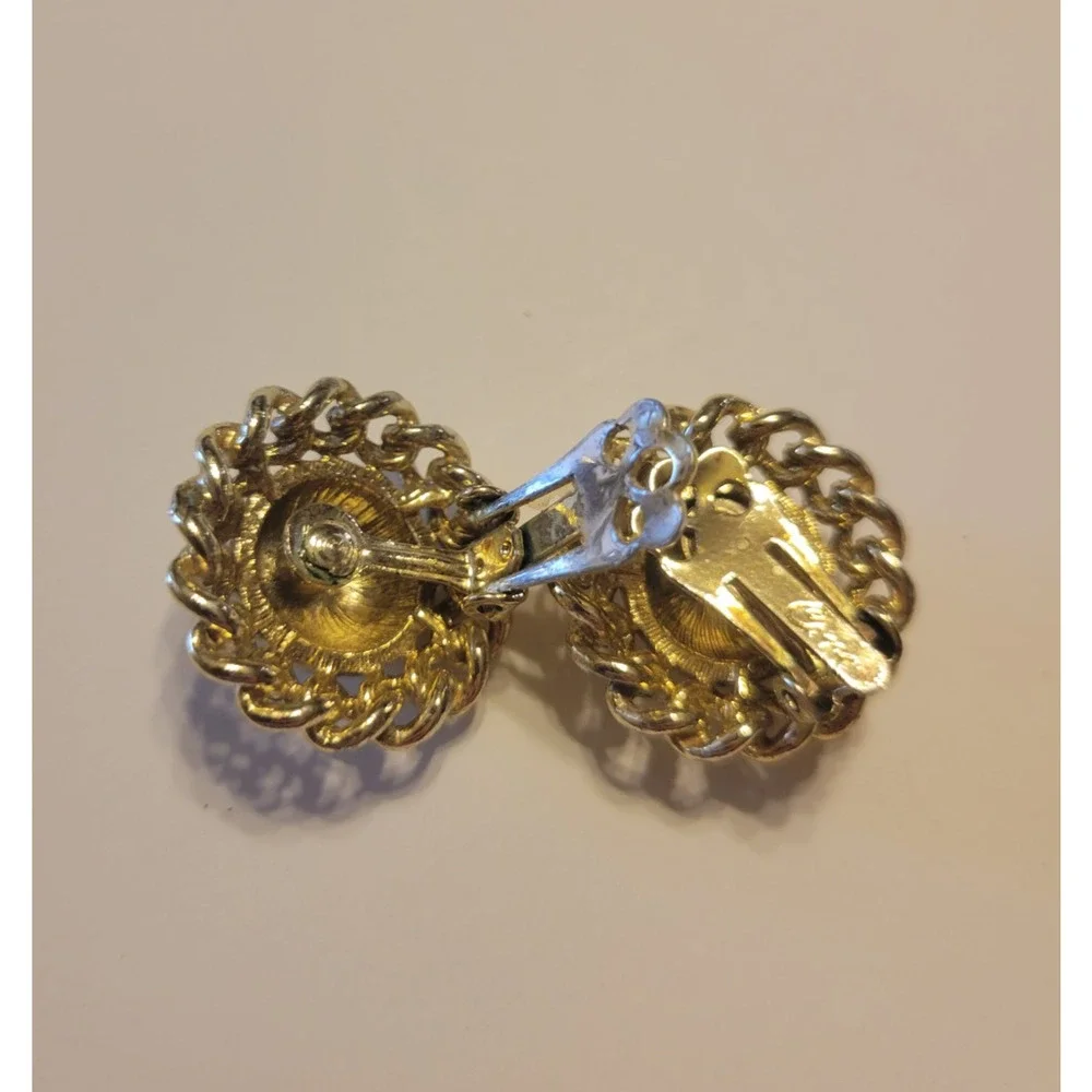 Vintage Coro Clip On Round Halo Chain‎ Frame Signed Gold Tone Earrings